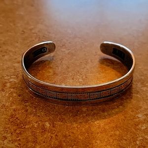 Women's sterling silver bangle bracelet